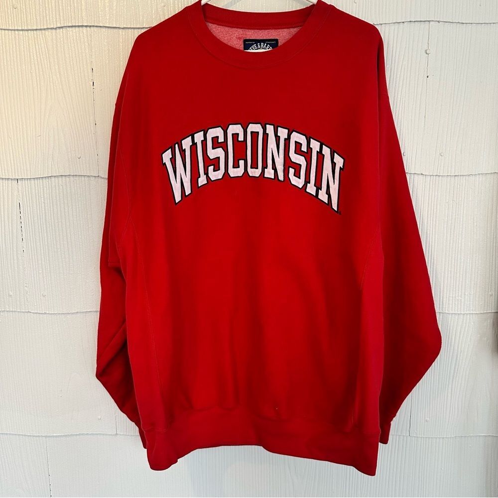 Vintage 90s-00s Wisconsin Badgers Crewneck Sweatshirt  Red XL Steve and Barry’s